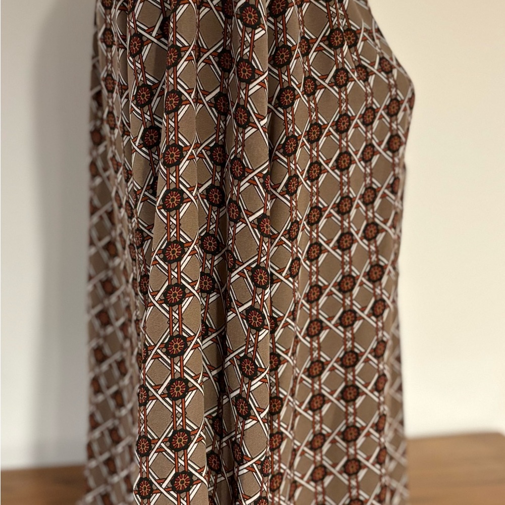 Max Studio Women’s Geometric Brown Patterned Butt… - image 3
